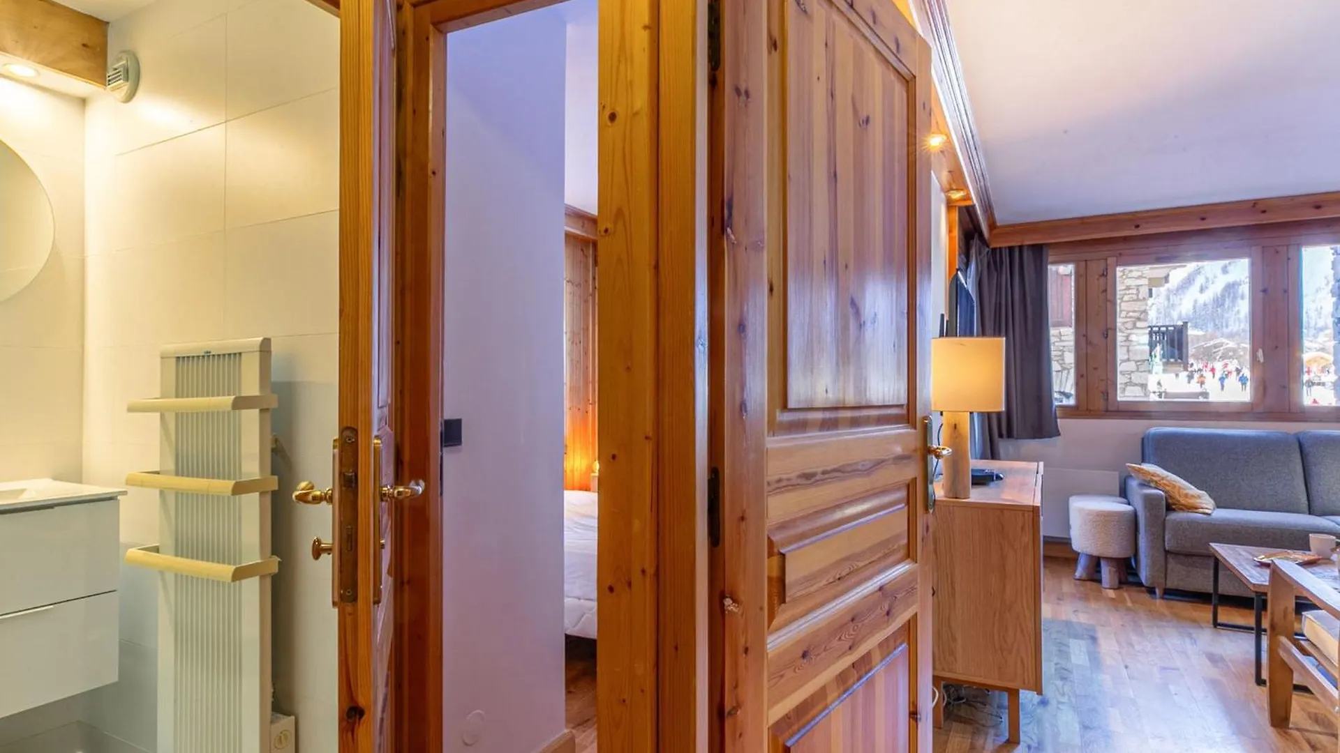 Lägenhet Appartement Elegant Avec Wifi, Au Centre, Pied Des Pistes, Parking Couvert, Balcon Sud/Est, 6 Pers. - Fr-1-694-98 Val-dʼIsère