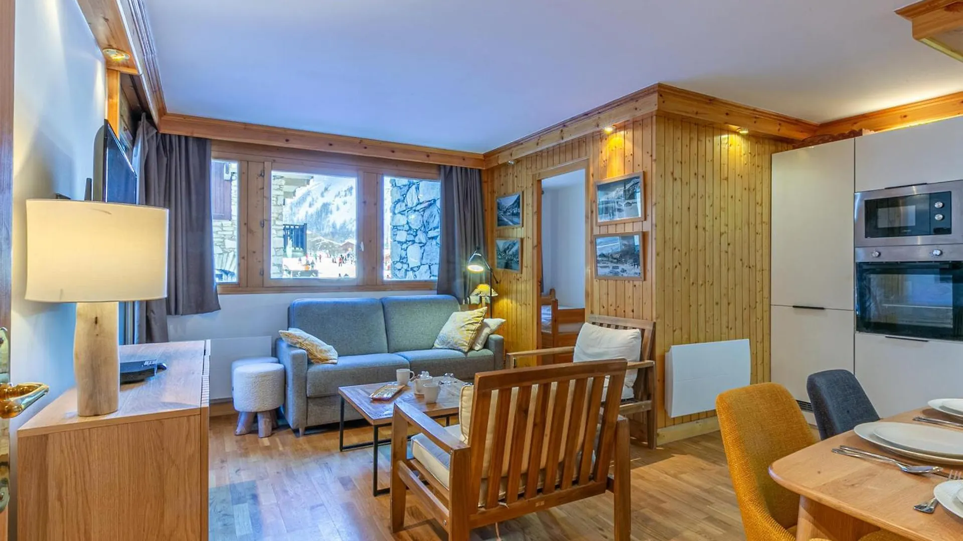 Apartment Appartement Elegant Avec Wifi, Au Centre, Pied Des Pistes, Parking Couvert, Balcon Sud/Est, 6 Pers. - Fr-1-694-98 Val-d'Isere